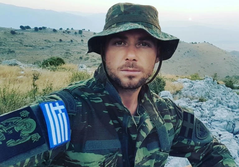 «Δεν θέλω τη ζωή μου χωρίς τον Κωνσταντίνο μου» – Το μοιρολόι της μητέρας του Κ.Κατσίφα (βίντεο)